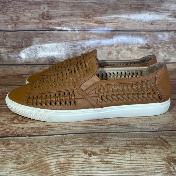 J/slides Woman Tan Slides on sneakers size 8.5 - Picture 4 of 12